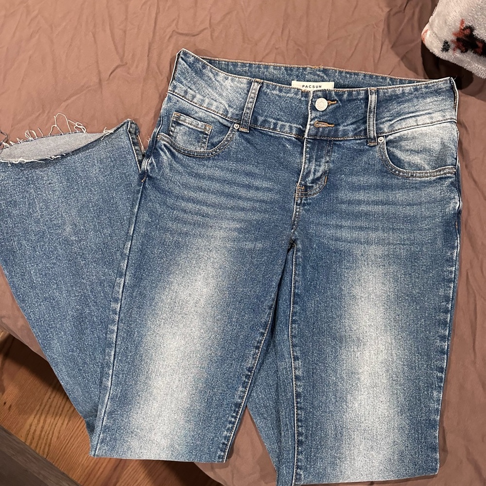 PacSun Women's Light Blue low rise flare jeans size 4